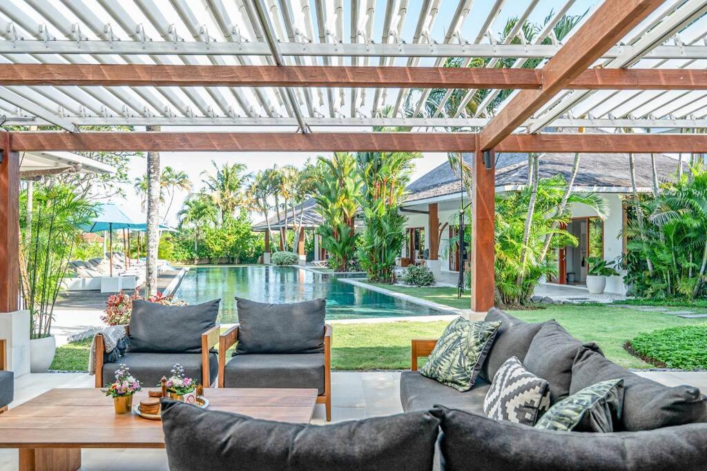 Villa Mimpi Nyata Canggu Εξωτερικό φωτογραφία